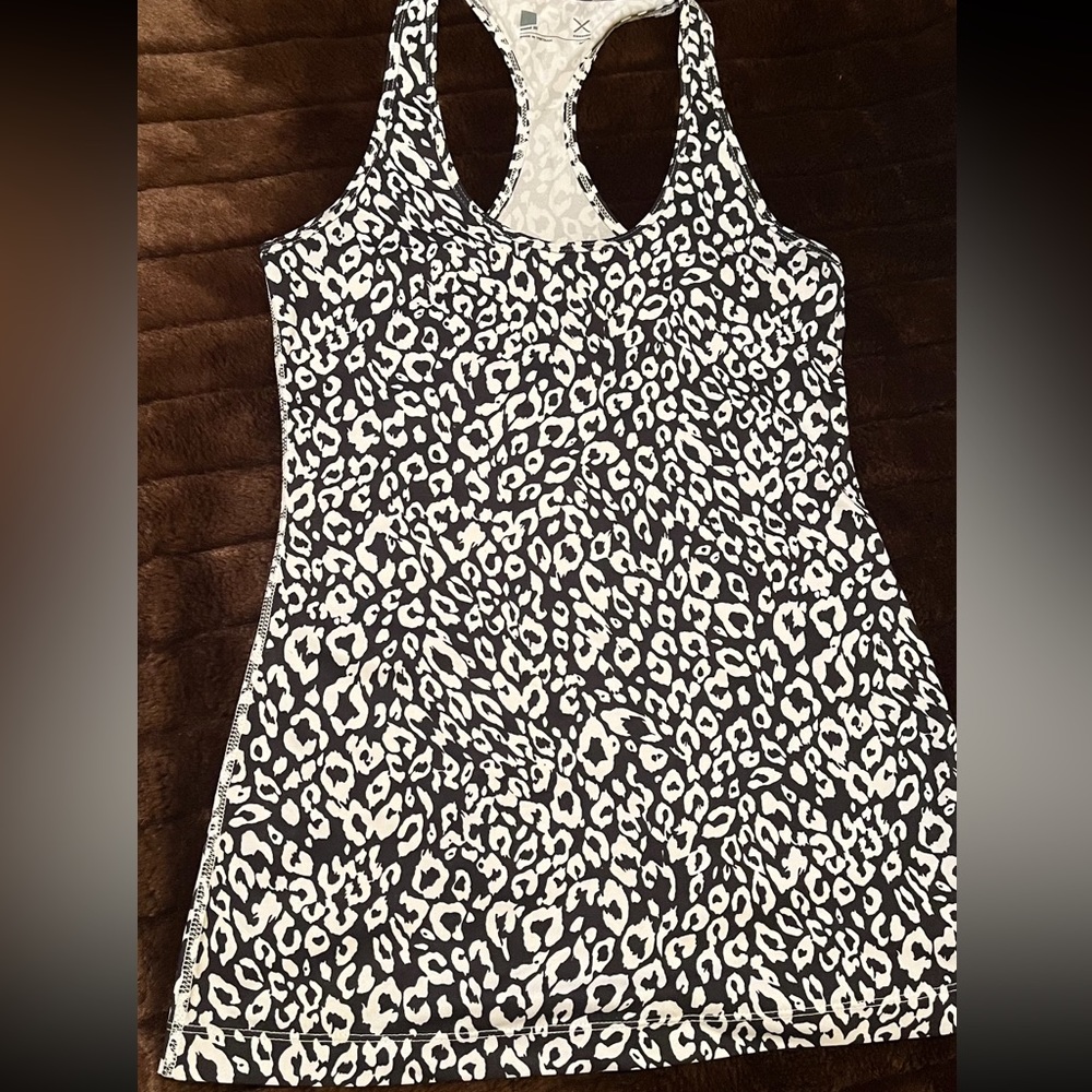 Xersion, leopard print racer back workout top, small